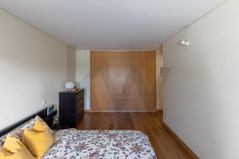 Apartamento T3 para Arrendamento em Ramalde Foto 20