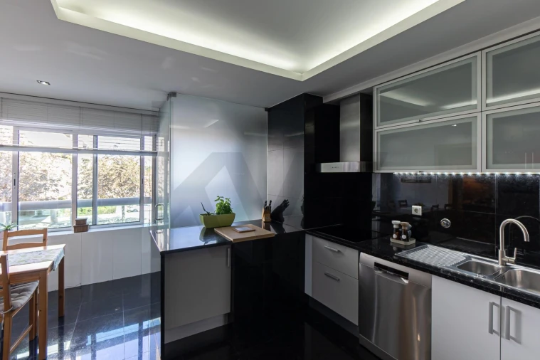 Apartamento T3 para Arrendamento em Ramalde Foto 11