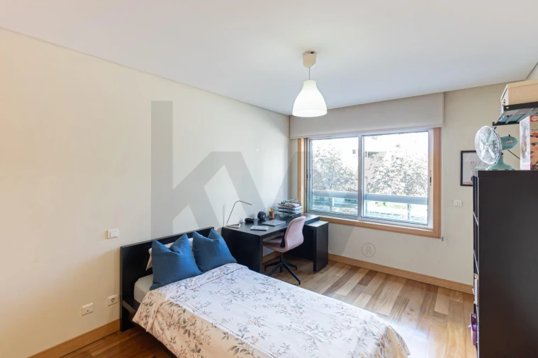 Apartamento T3 para Arrendamento em Ramalde Foto 27