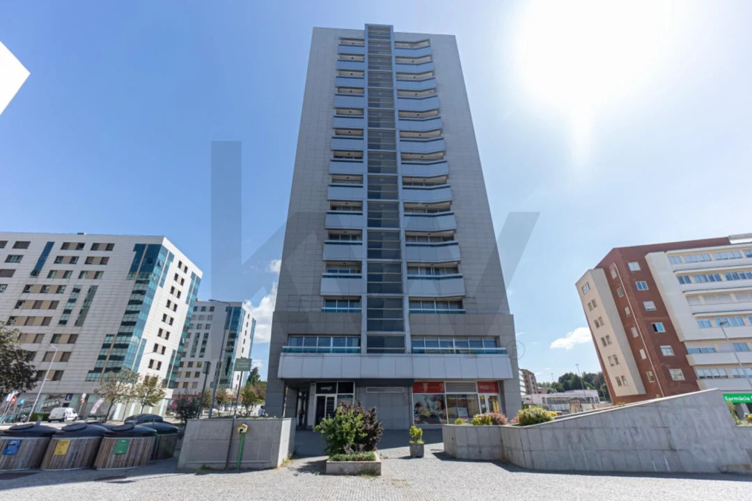 Apartamento T3 para Arrendamento em Ramalde Foto 38