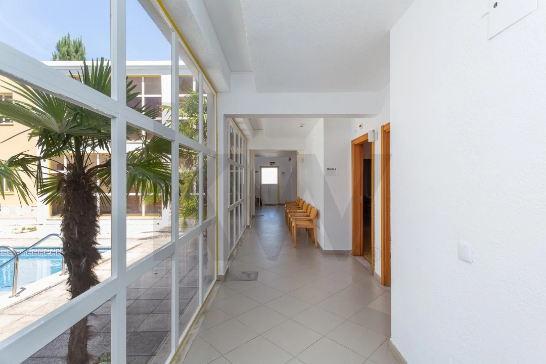 Negócio para Venda em Charneca de Caparica e Sobreda Foto 14