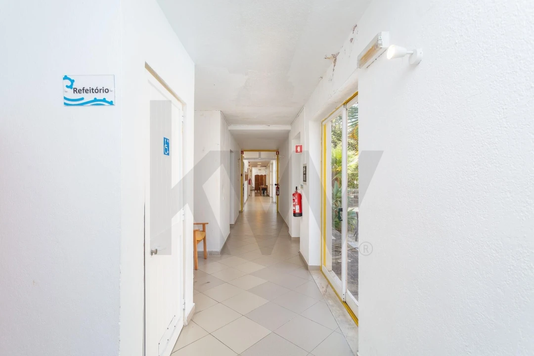 Negócio para Venda em Charneca de Caparica e Sobreda Foto 6