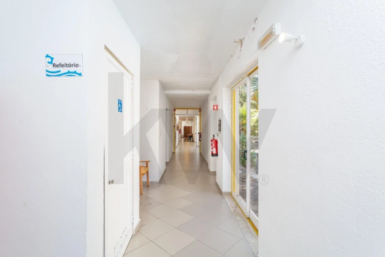 Negócio para Venda em Charneca de Caparica e Sobreda Foto 6