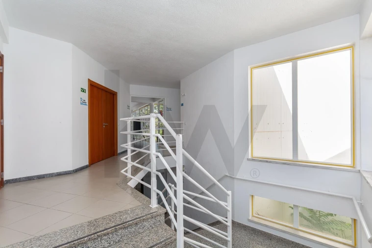 Negócio para Venda em Charneca de Caparica e Sobreda Foto 21