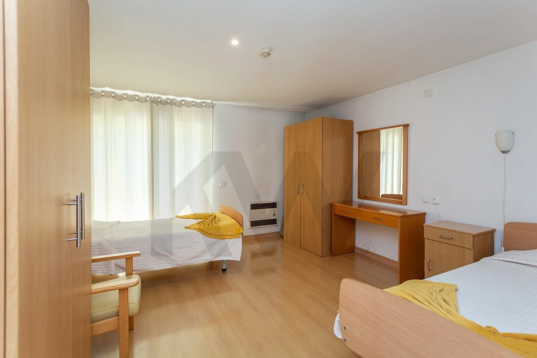 Negócio para Venda em Charneca de Caparica e Sobreda Foto 12