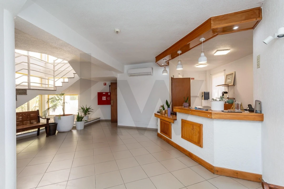 Negócio para Venda em Charneca de Caparica e Sobreda Foto 4