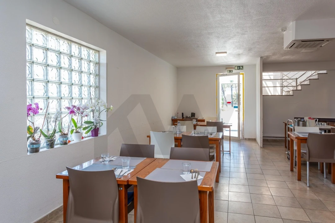 Negócio para Venda em Charneca de Caparica e Sobreda Foto 5