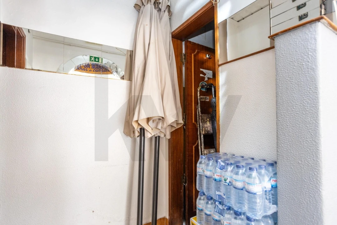 Loja para Trespasse em Amora Foto 7