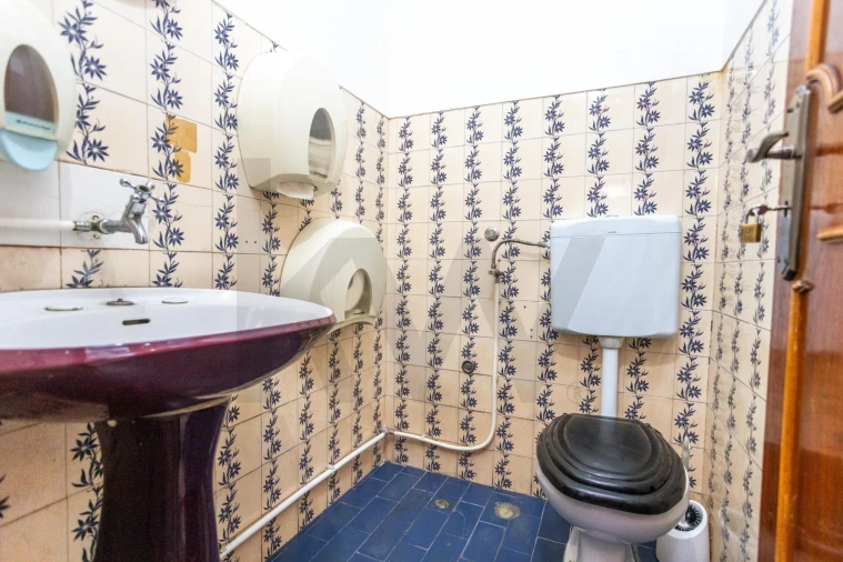 Loja para Trespasse em Amora Foto 9