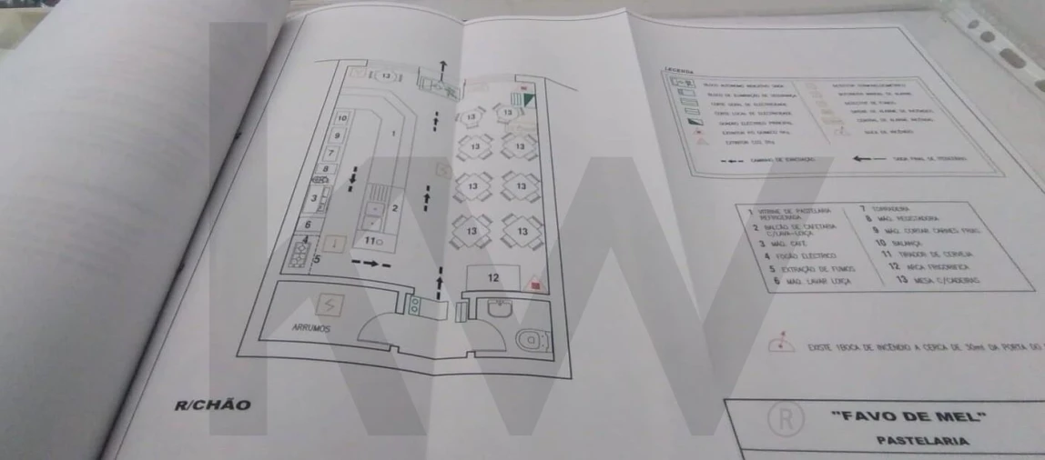Loja para Trespasse em Amora Foto 17