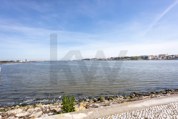 Loja para Trespasse em Amora Foto 15