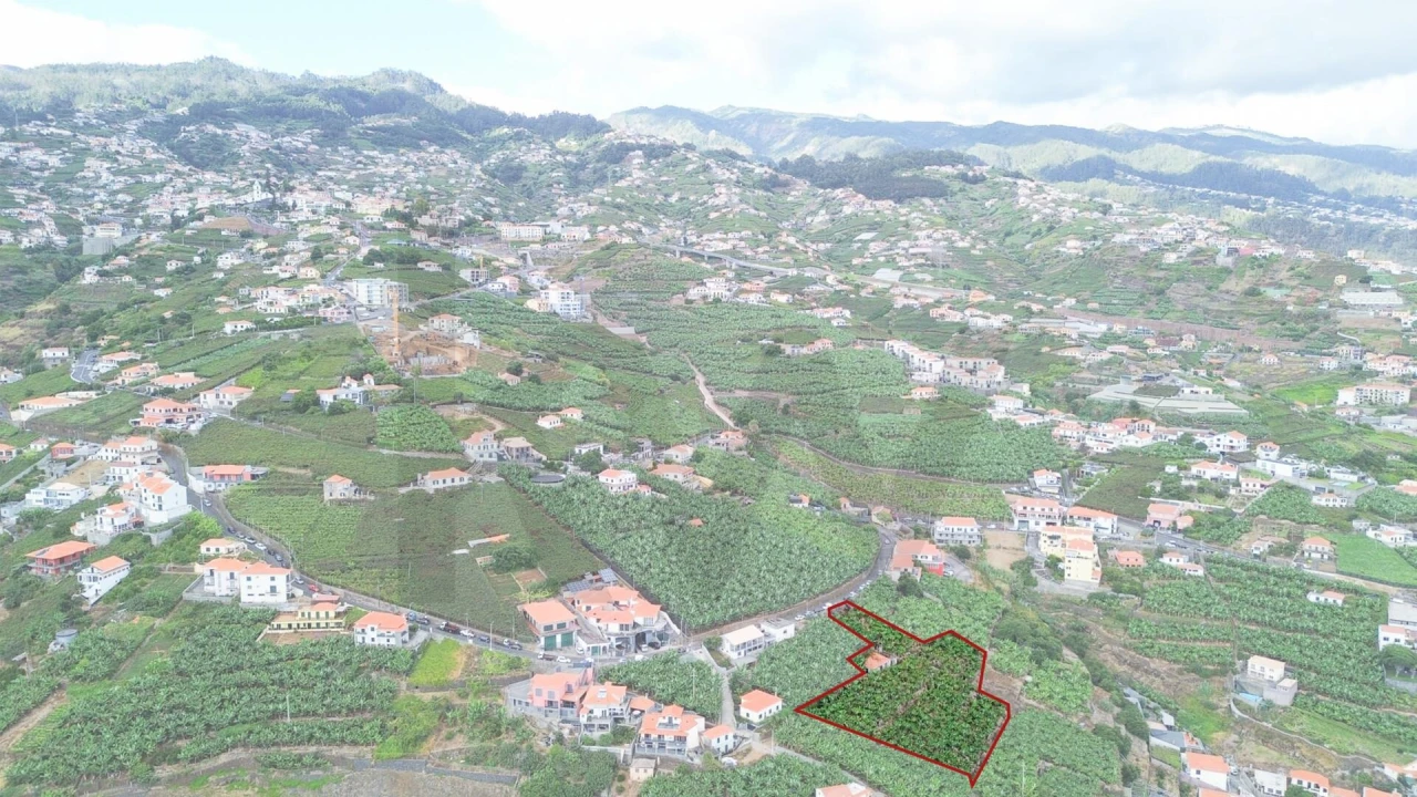 Terreno para Venda em Camara de Lobos Foto 24