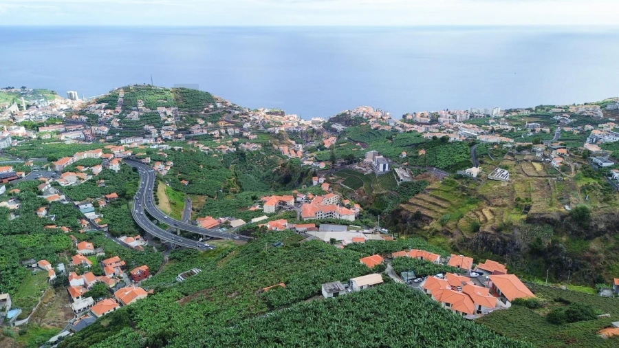 Terreno para Venda em Camara de Lobos
