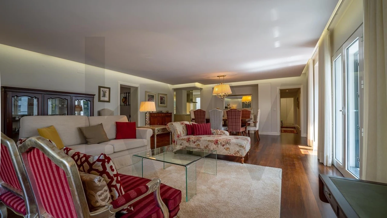 Apartamento T3 para Venda em São Martinho Foto 4