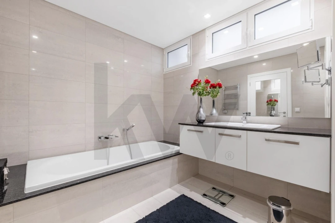 Apartamento T3 para Venda em São Martinho Foto 32