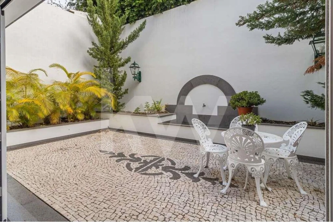 Prédio para Venda em Funchal (Santa Maria Maior) Foto 9