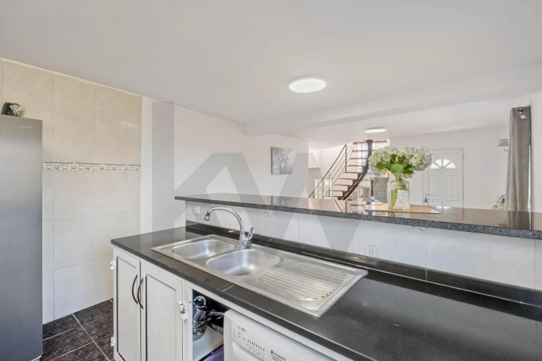 Moradia T3 para Venda em Santo Antonio da Serra Foto 31