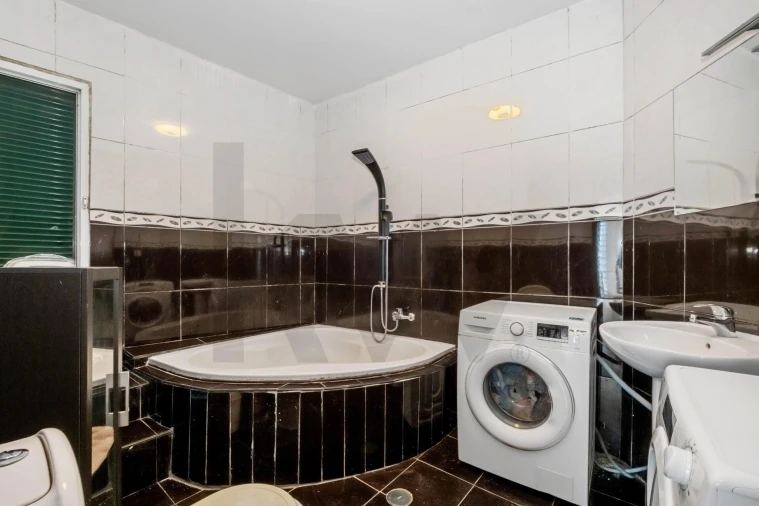 Moradia T3 para Venda em Santo Antonio da Serra Foto 8