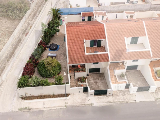 Moradia T2 para Venda em Porto Santo Foto 3