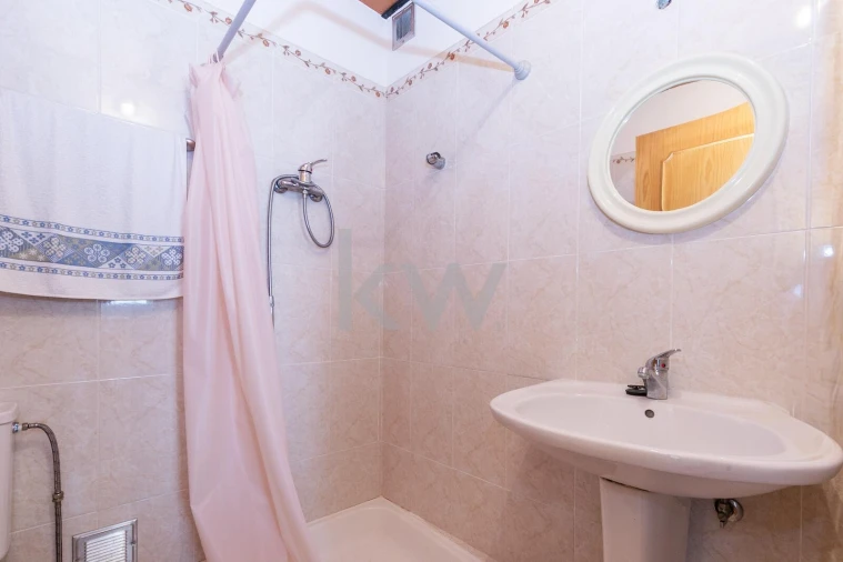 Moradia T5 para Venda em Vaiamonte Foto 23