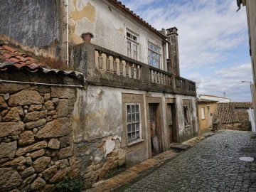 Moradia T4 para Venda em Mêda, Outeiro de Gatos e Fonte Longa