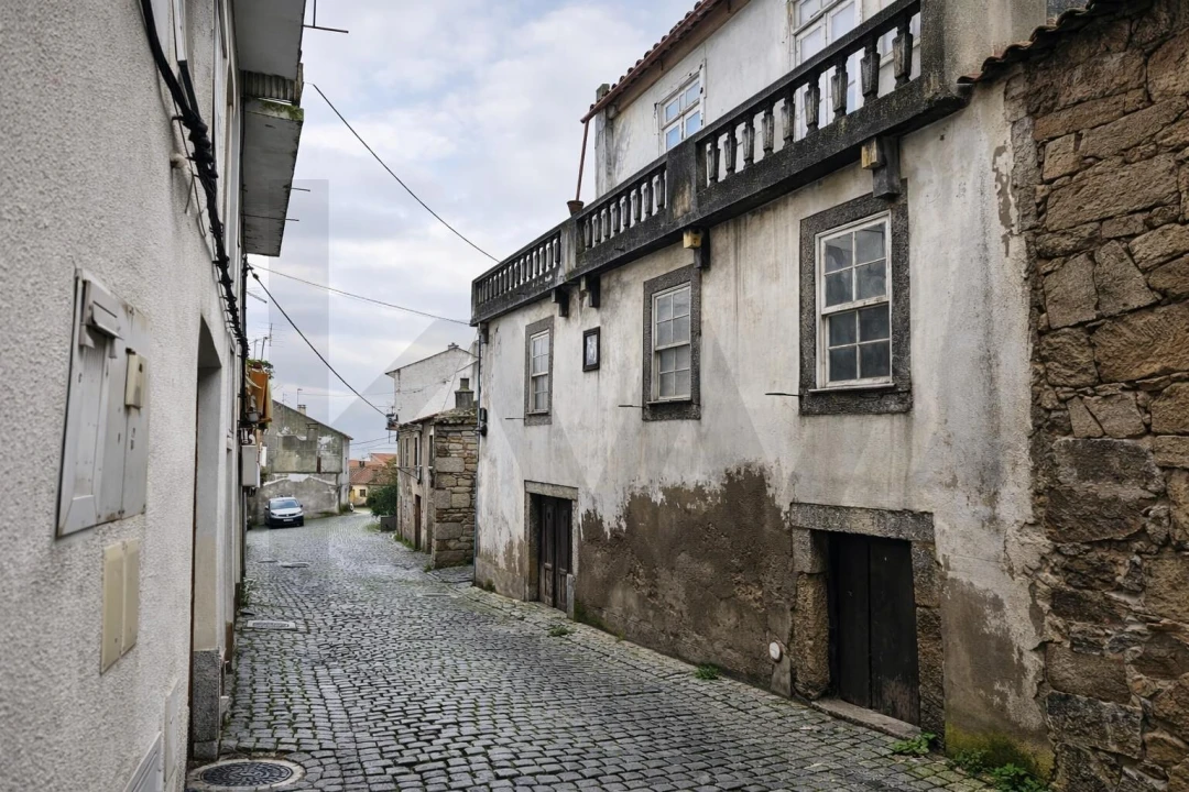 Moradia T4 para Venda em Mêda, Outeiro de Gatos e Fonte Longa Foto 1