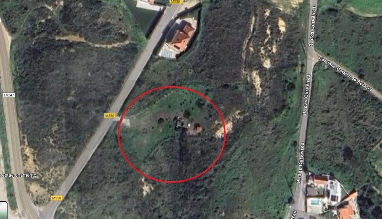 Terreno para Venda em Carvoeira Foto 3