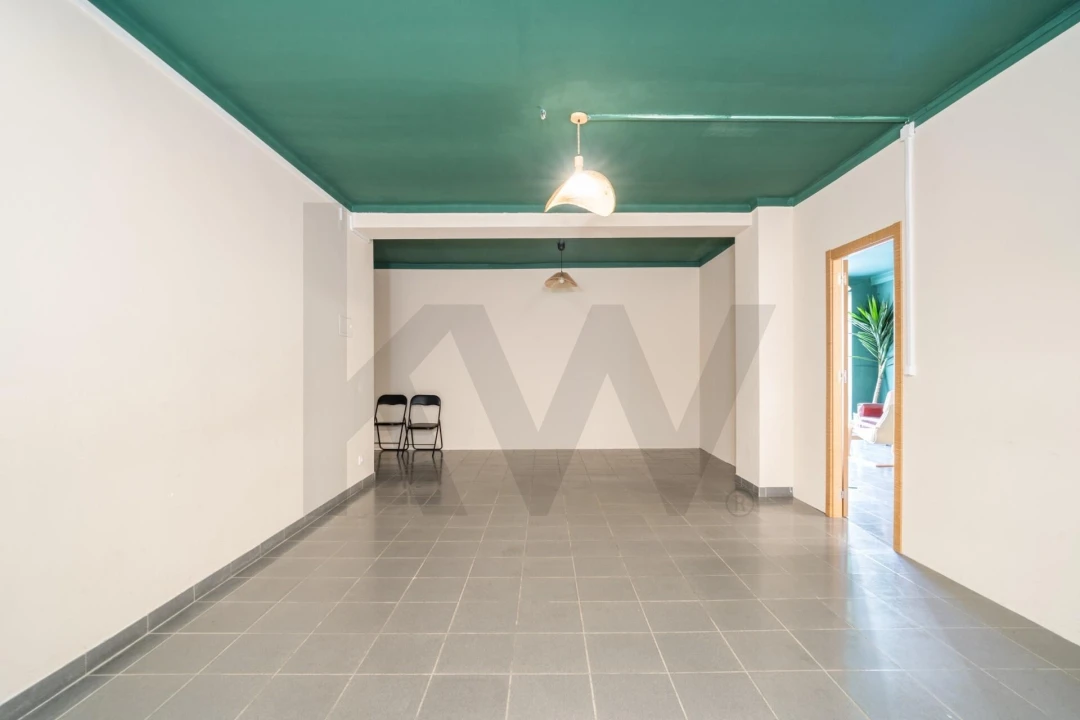 Loja para Arrendamento em São Martinho do Bispo e Ribeira de Frades Foto 8