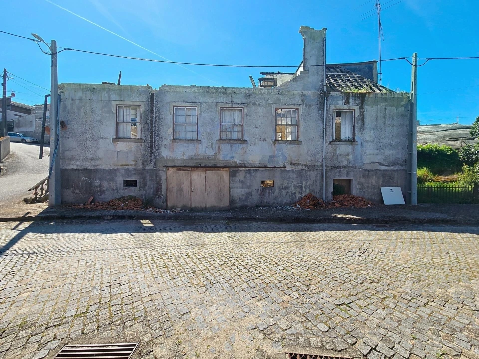 Moradia T5 para Venda em Vilar Seco Foto 7