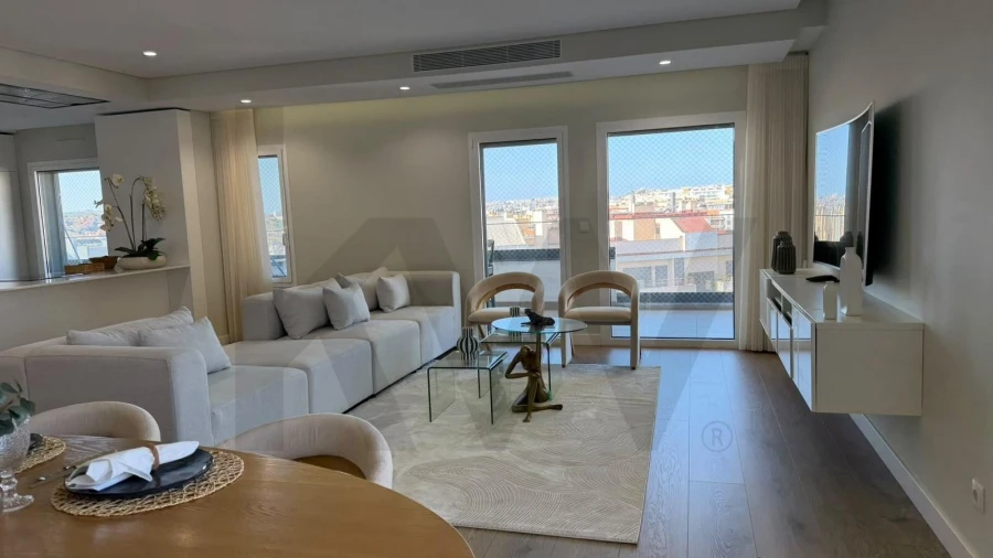 Apartamento T4 para Venda em Odivelas Foto 48