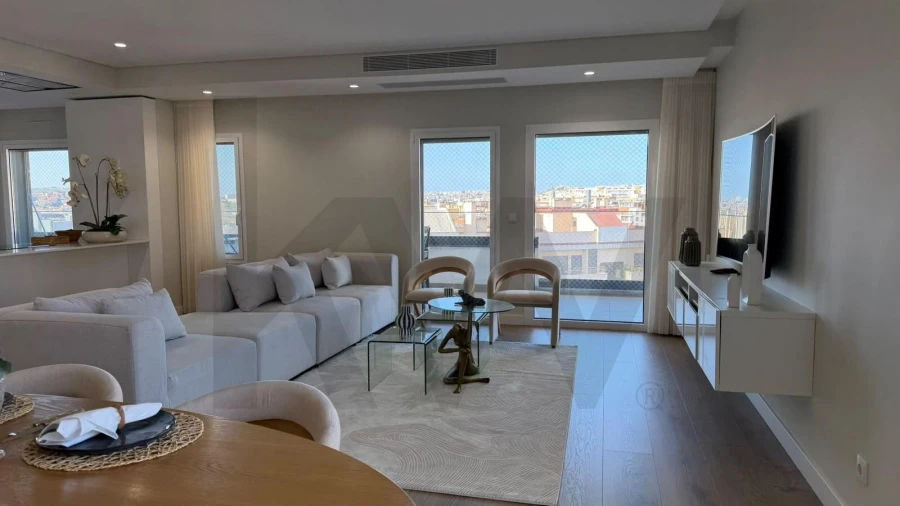 Apartamento T4 para Venda em Odivelas Foto 47