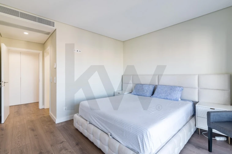 Apartamento T4 para Venda em Odivelas Foto 23