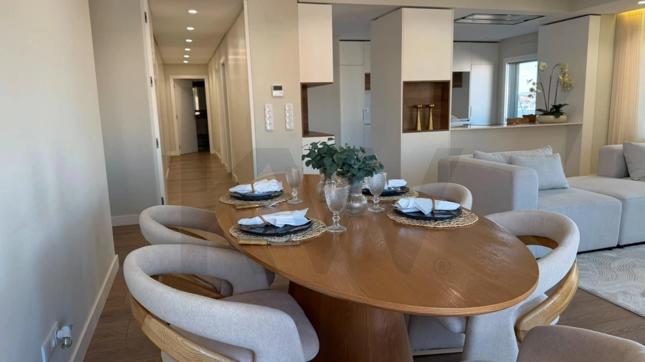 Apartamento T4 para Venda em Odivelas Foto 53