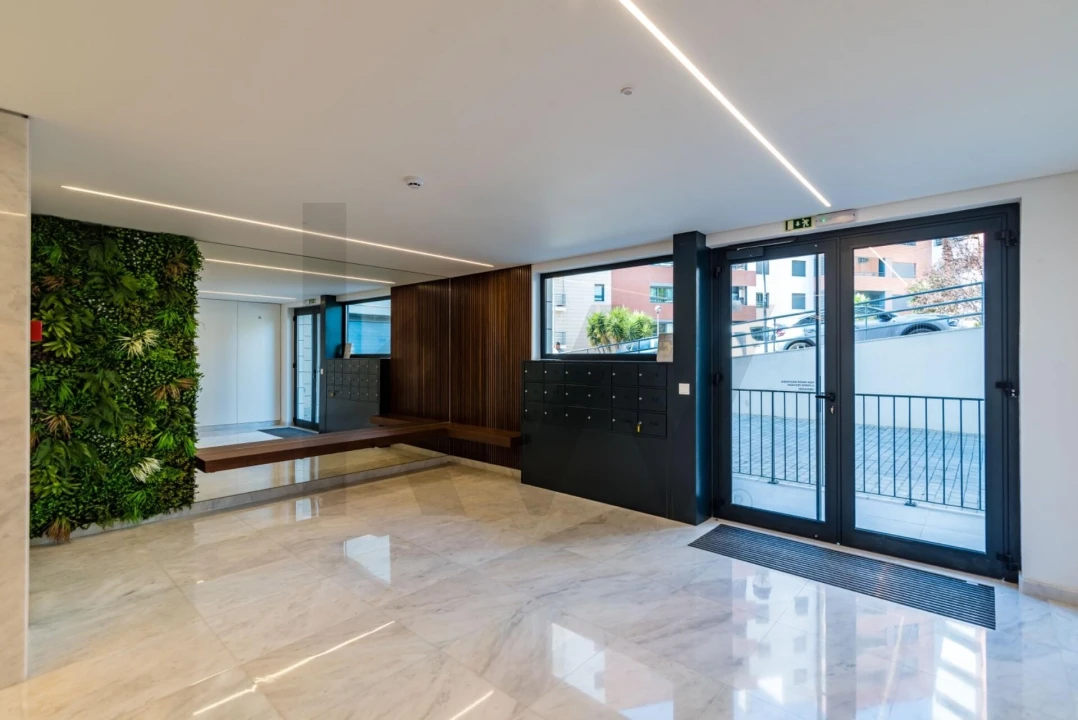 Apartamento T4 para Venda em Odivelas Foto 37