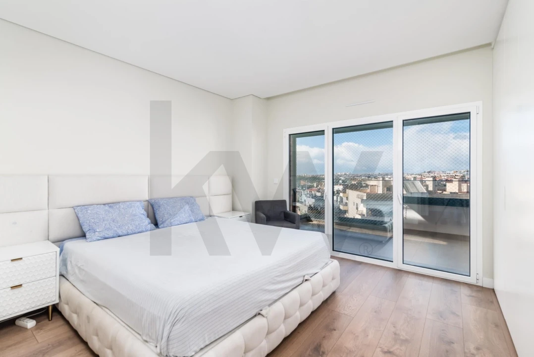 Apartamento T4 para Venda em Odivelas Foto 22