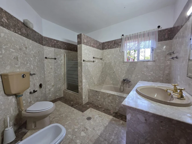 Moradia T5 para Venda em Luz Foto 37