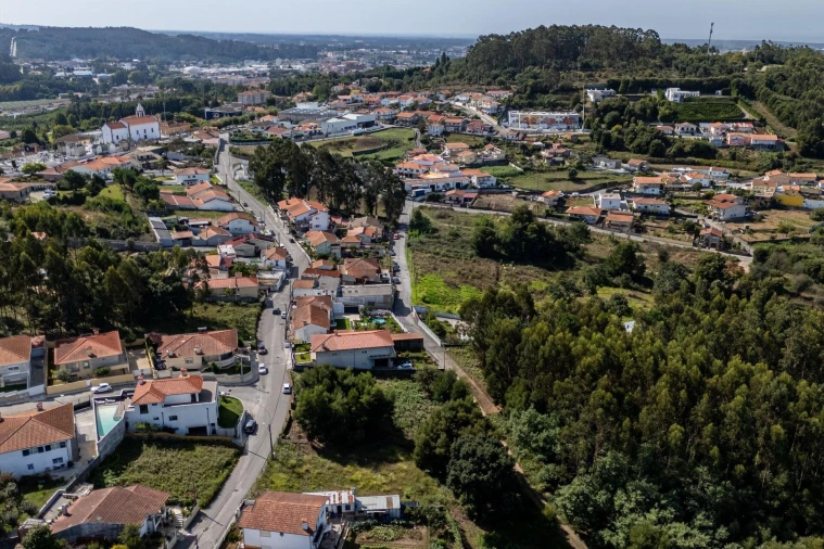 Terreno para Venda em Nogueira da Regedoura Foto 8