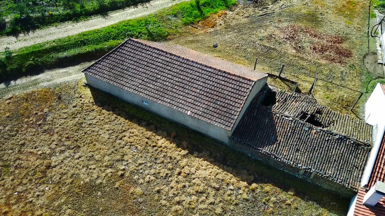 Terreno para Venda em Enxames Foto 4