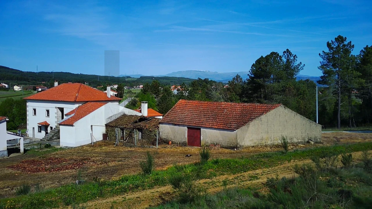 Terreno para Venda em Enxames Foto 13