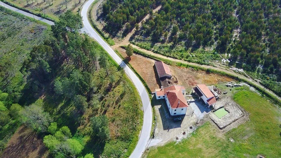 Terreno para Venda em Enxames Foto 12