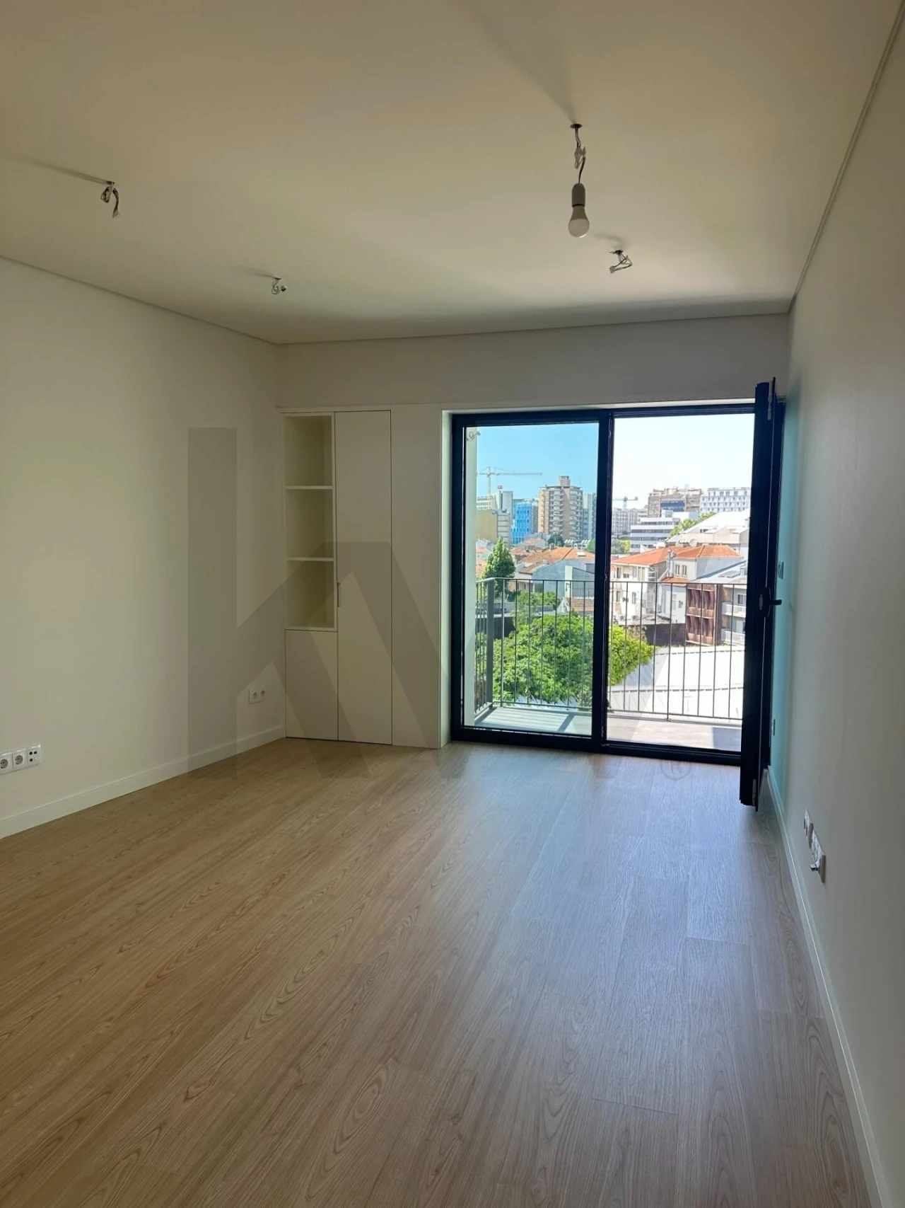 Apartamento T1 para Venda em Cedofeita, Santo Ildefonso, Sé, Miragaia, São Nicolau e Vitória Foto 2