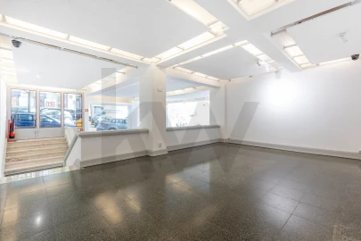 Loja para Arrendamento em Avenidas Novas