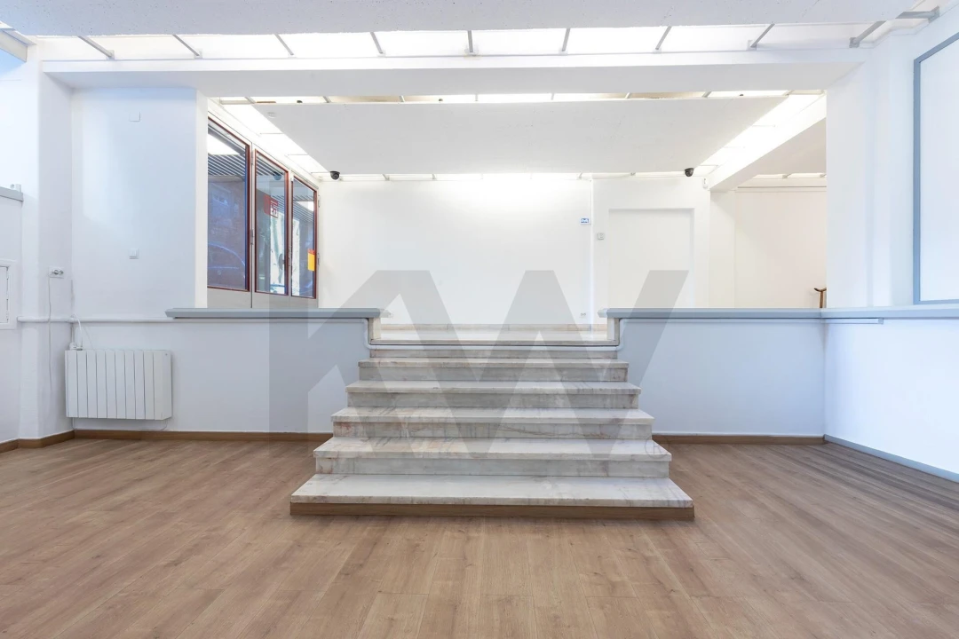 Loja para Arrendamento em Avenidas Novas Foto 17