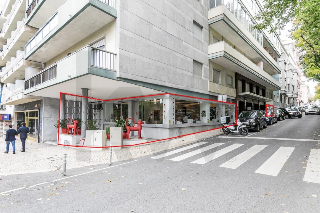 Loja para Arrendamento em Avenidas Novas Foto 29