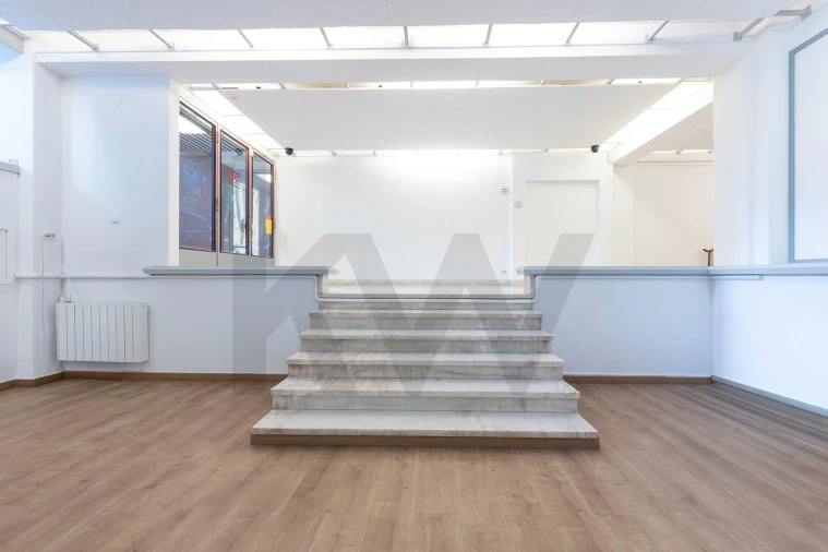 Loja para Arrendamento em Avenidas Novas Foto 17