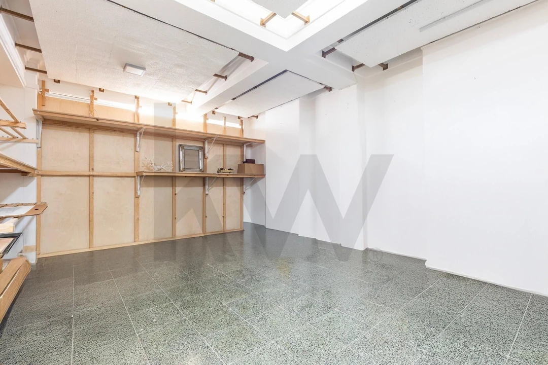 Loja para Arrendamento em Avenidas Novas Foto 22