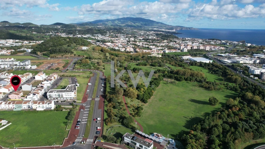 Moradia T3 para Venda em Ponta Delgada (São Pedro) Foto 34