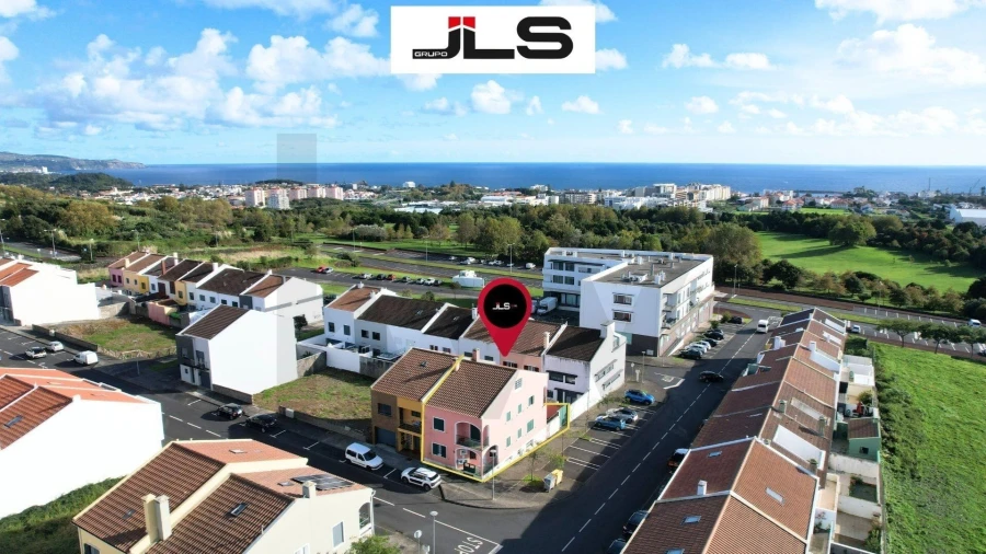 Moradia T3 para Venda em Ponta Delgada (São Pedro) Foto 6