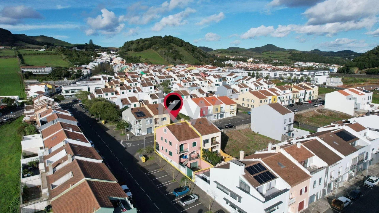 Moradia T3 para Venda em Ponta Delgada (São Pedro) Foto 7