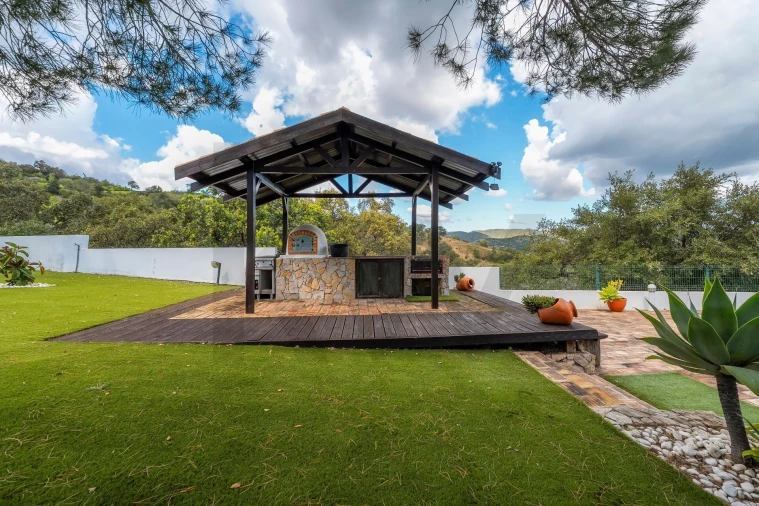 Moradia T4 para Venda em Santa Catarina da Fonte do Bispo Foto 18